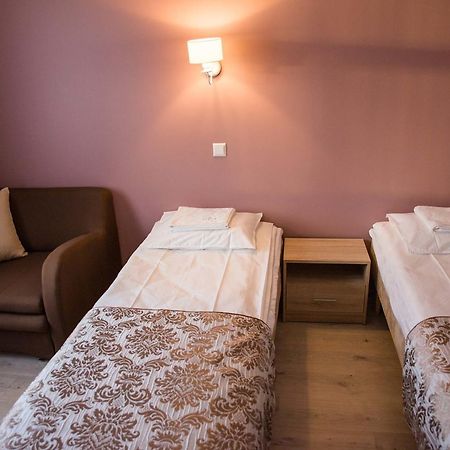 Ankur Hotell Муствее Екстер'єр фото